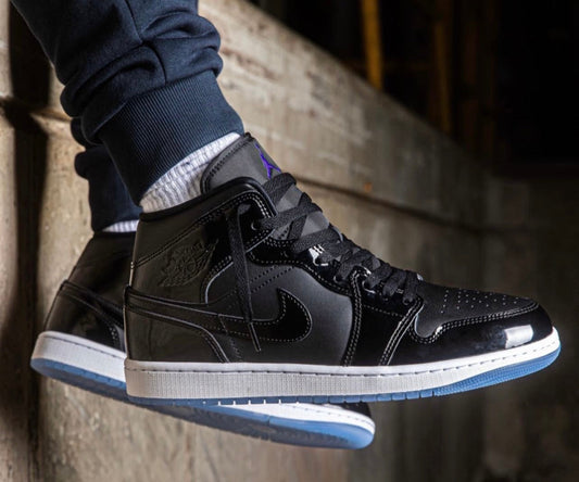 NIKE JORDAN RETRO 1 CHAROL