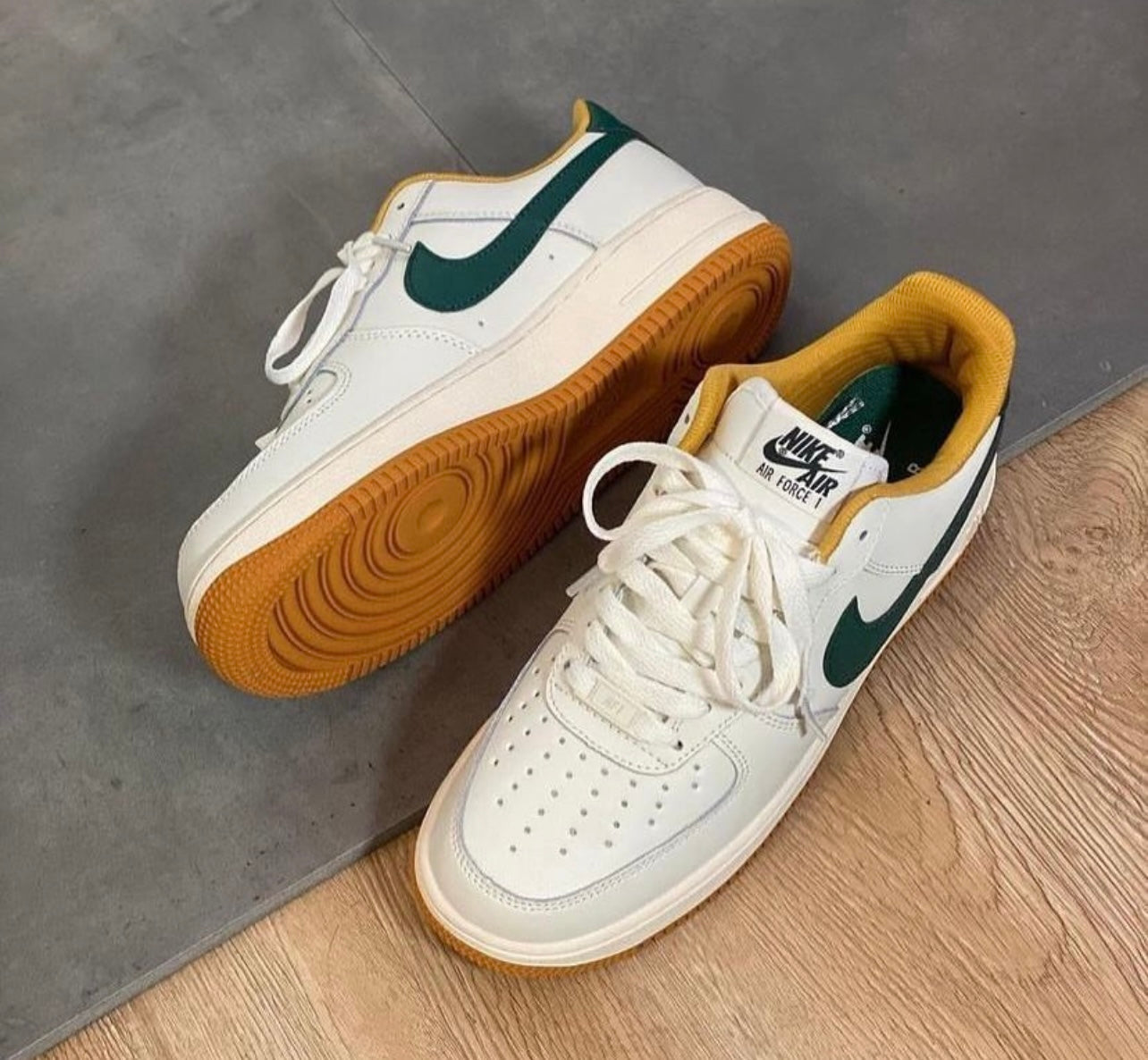 NIKE AIR FORCE 1 BEIGE