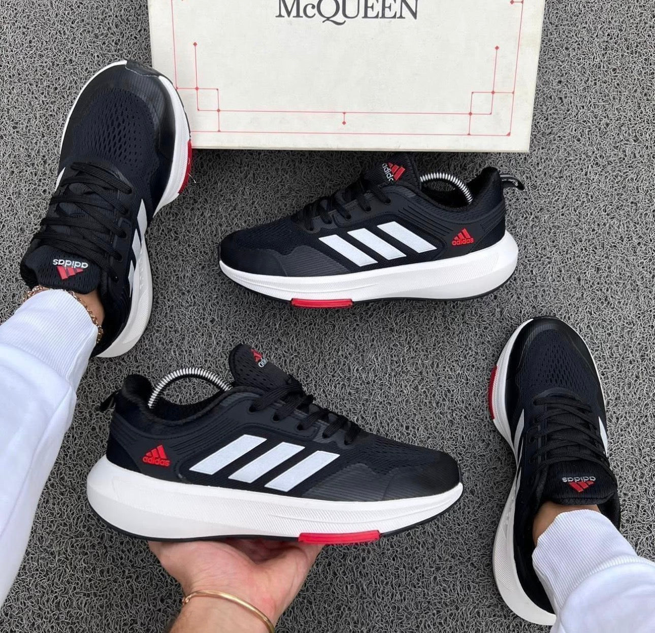 ADIDAS RUNFALCON 3.0 NEGRO ROJO