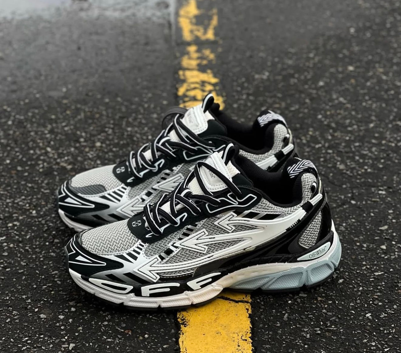 OFF WHITE BLACK