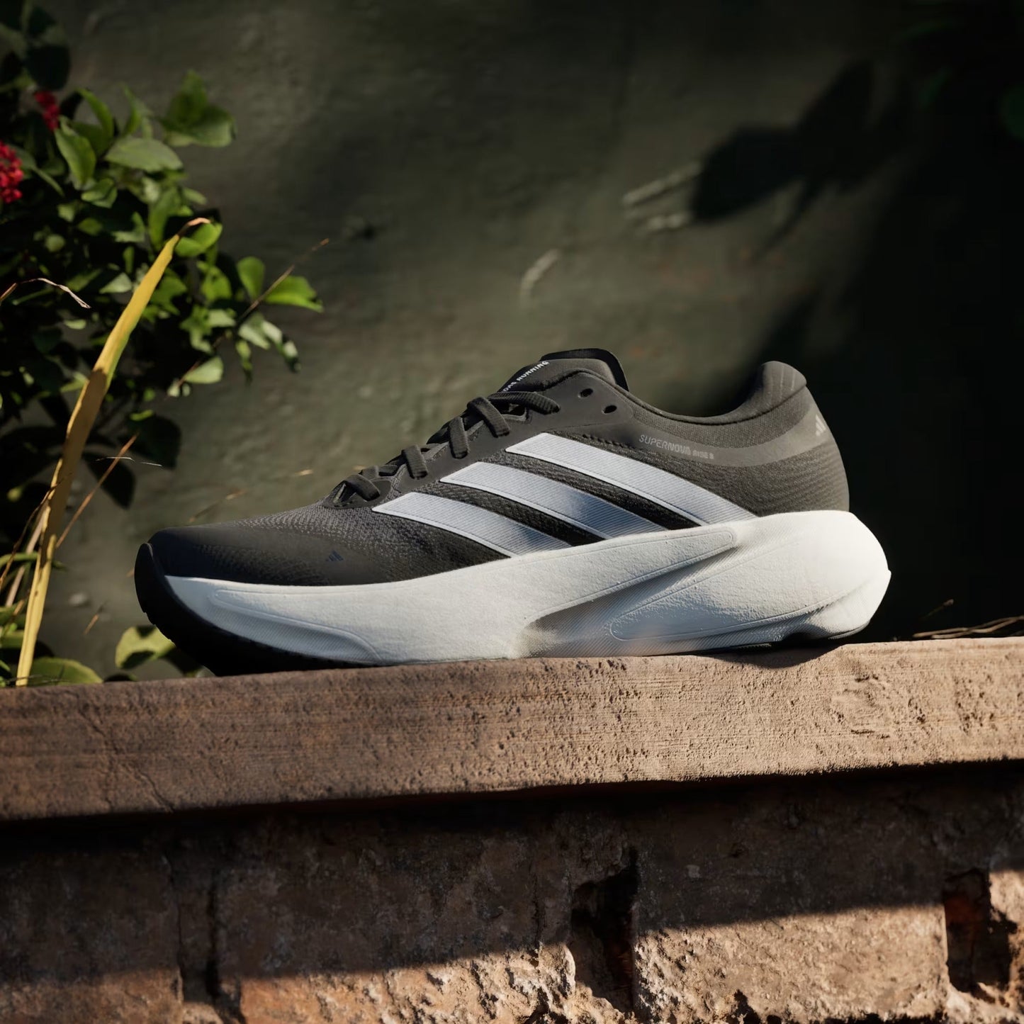 ADIDAS ADIZERO SUPERNOVA NEGRO/BLANCO