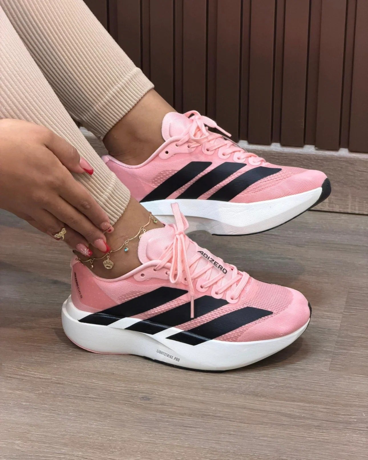 ADIDAS ADIZERO EVO SL ROSA/BLANCO